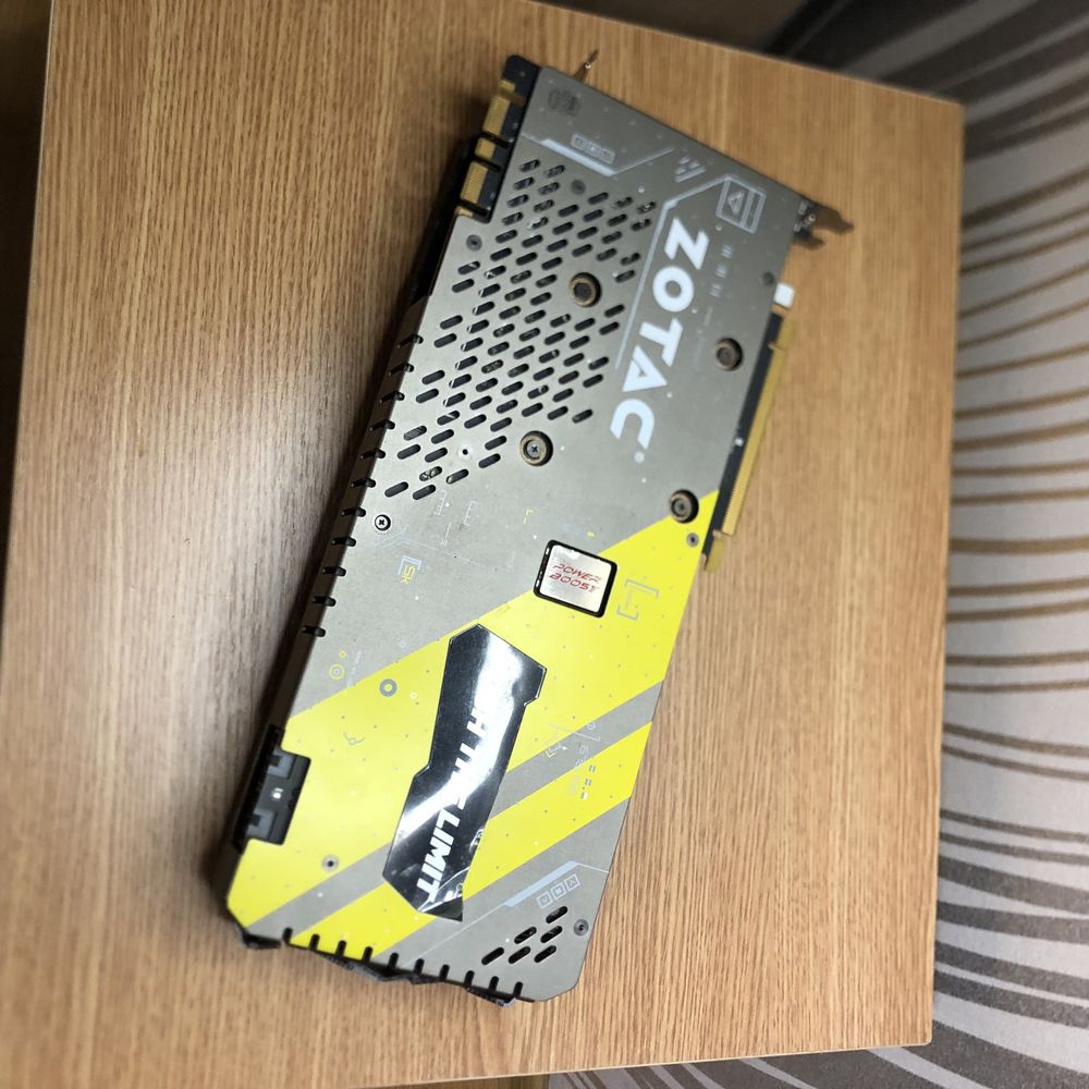 Gtx 1070 ZOTAC AMP EXTREME 8Gb Не рабочая