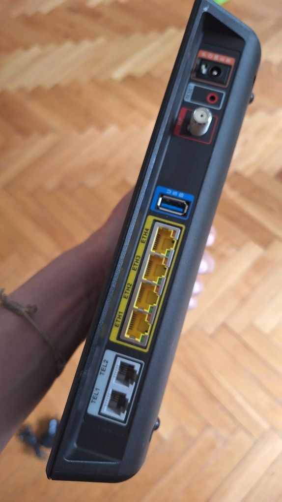 Dekoder UPC Router