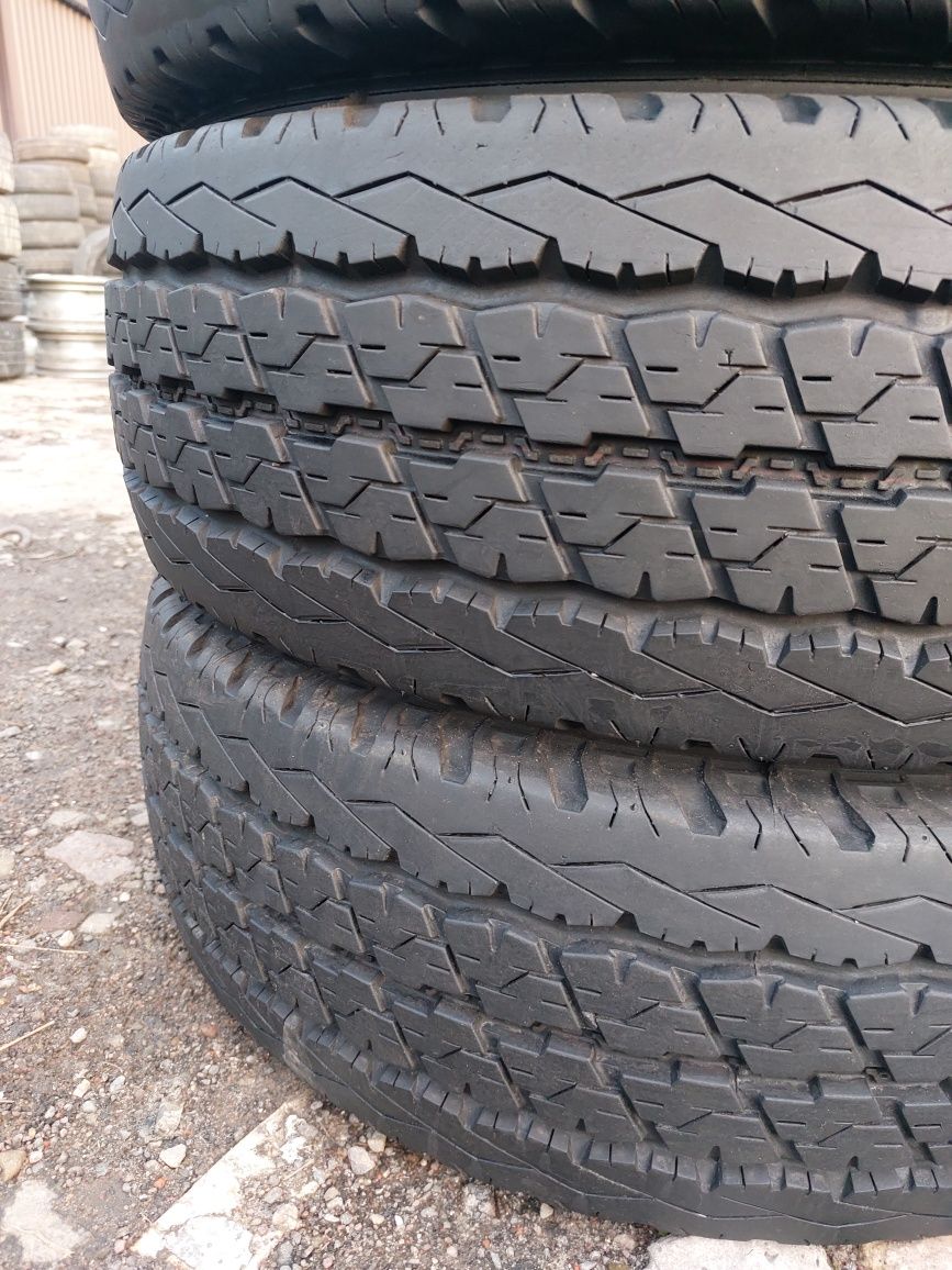 215 70 R15C як Нові Bridgestone Duravis