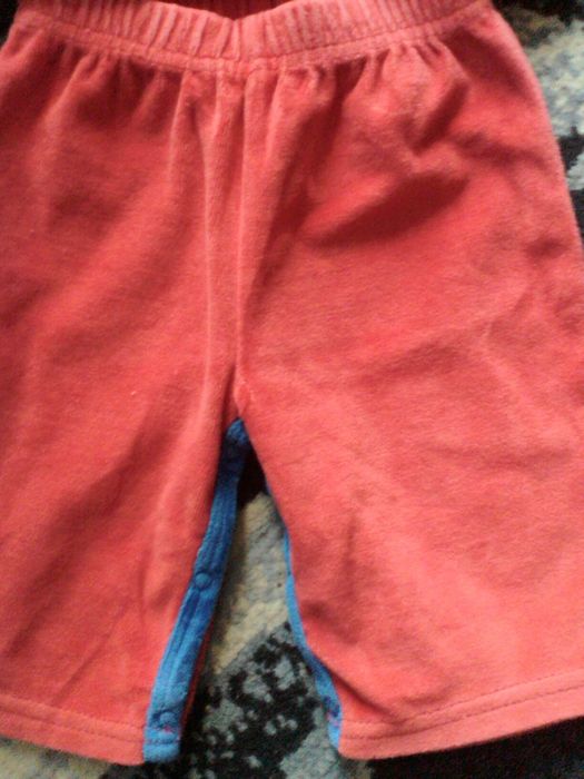 10. Komplet dwuczęściowy dziecięcy rozmiar 62