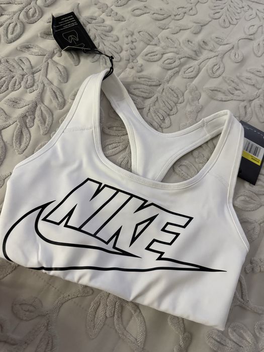 Новый топ Nike двухслойный не просвечивает