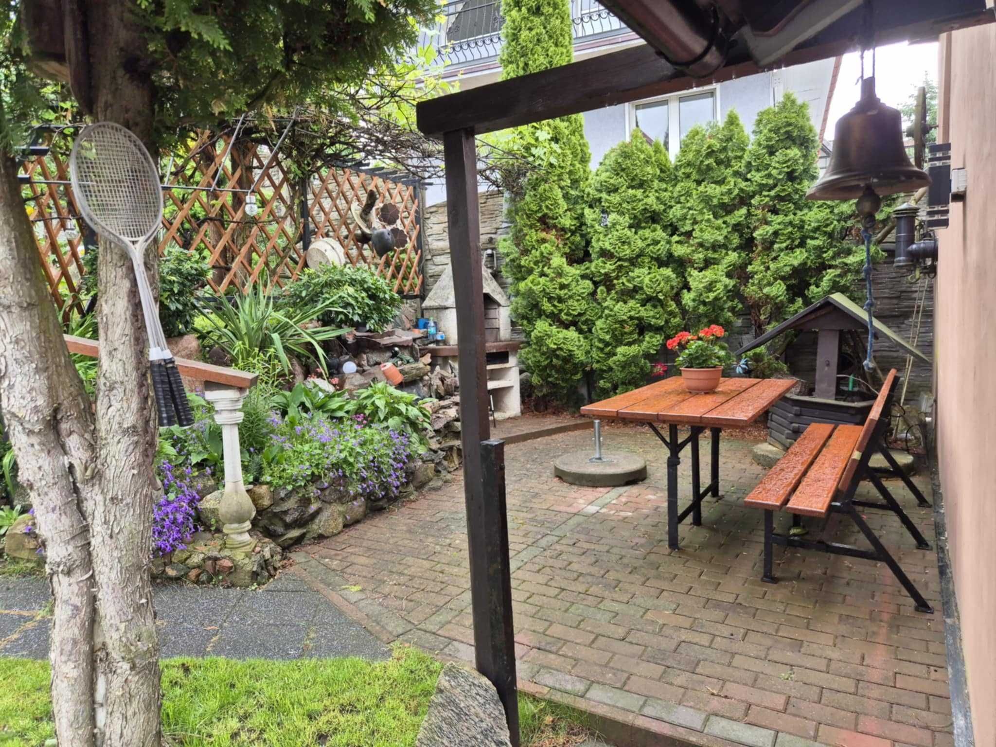 OSTRZYCE na Kaszubach- Apartament na samym brzegu jeziora