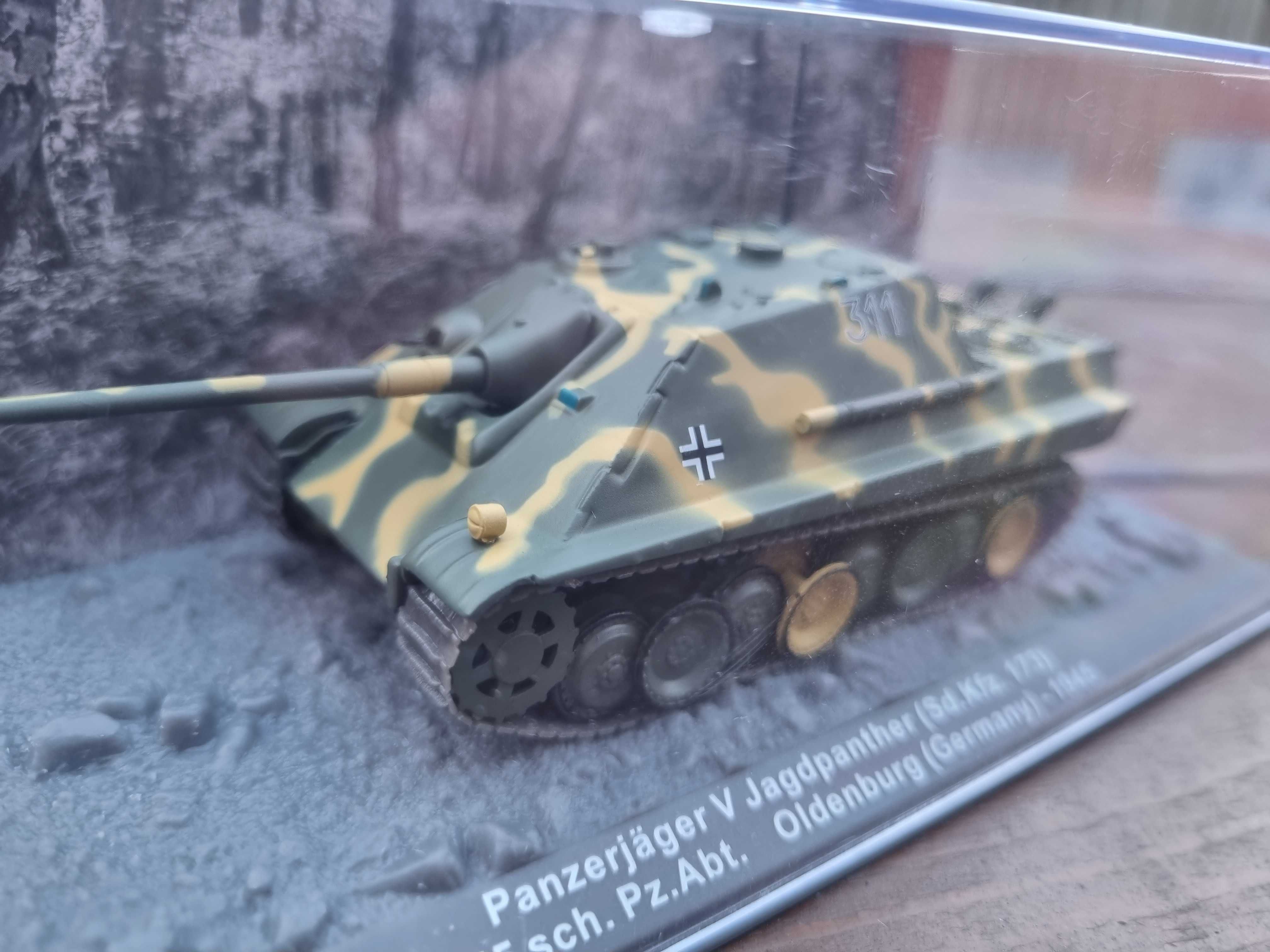 Модель танка Panzerjager V Jagdpanther Oldenburg Germany 1945 1/72