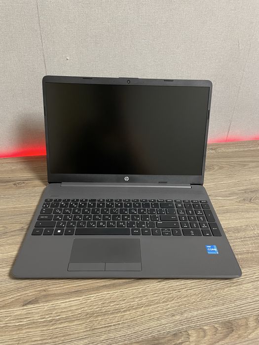 Ноутбук HP 250 G9 Intel Core i3-1235U 6 ядер, 8 потоков / ОЗП 16 ГБ :