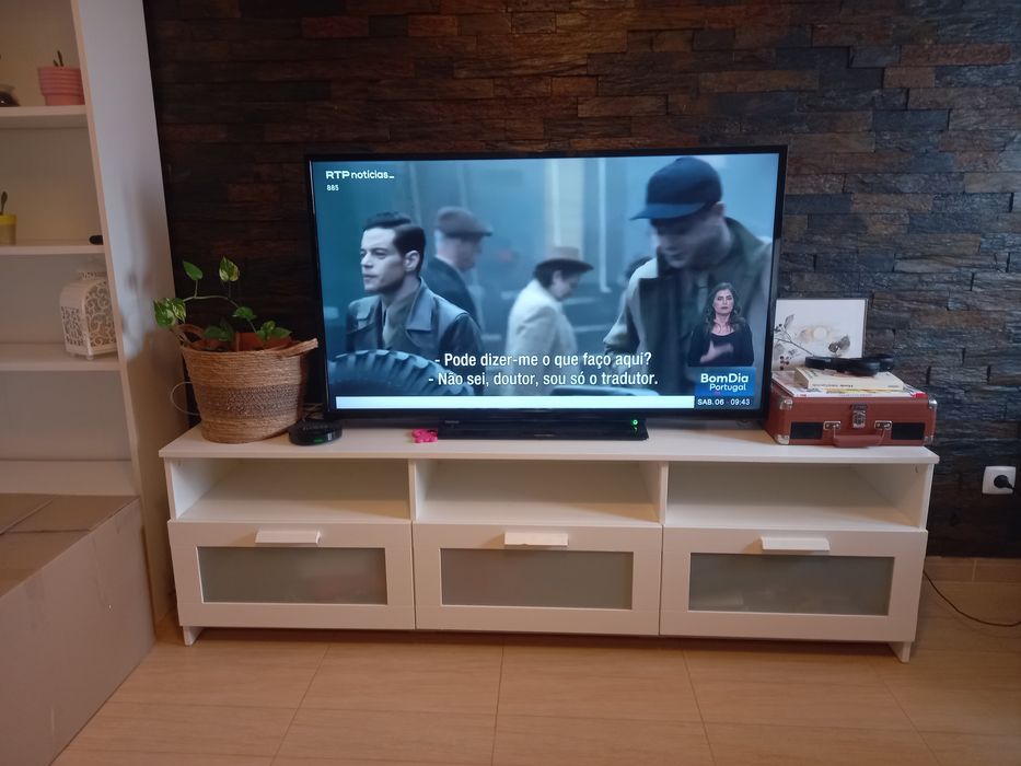 Aparador branco do IKEA