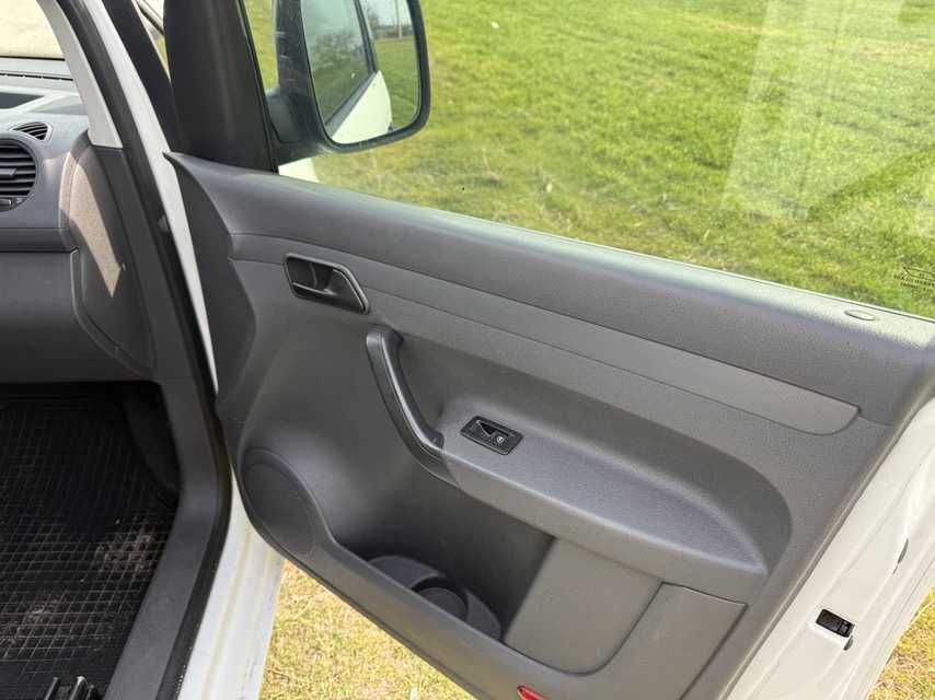 Volkswagen Caddy 2011