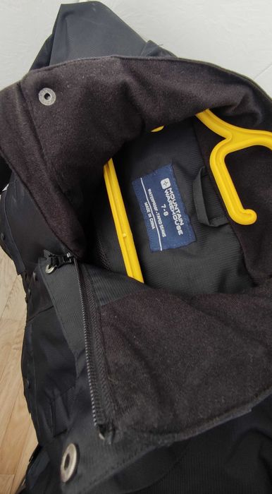 Легка водостійка куртка хлопчику 7-8 років