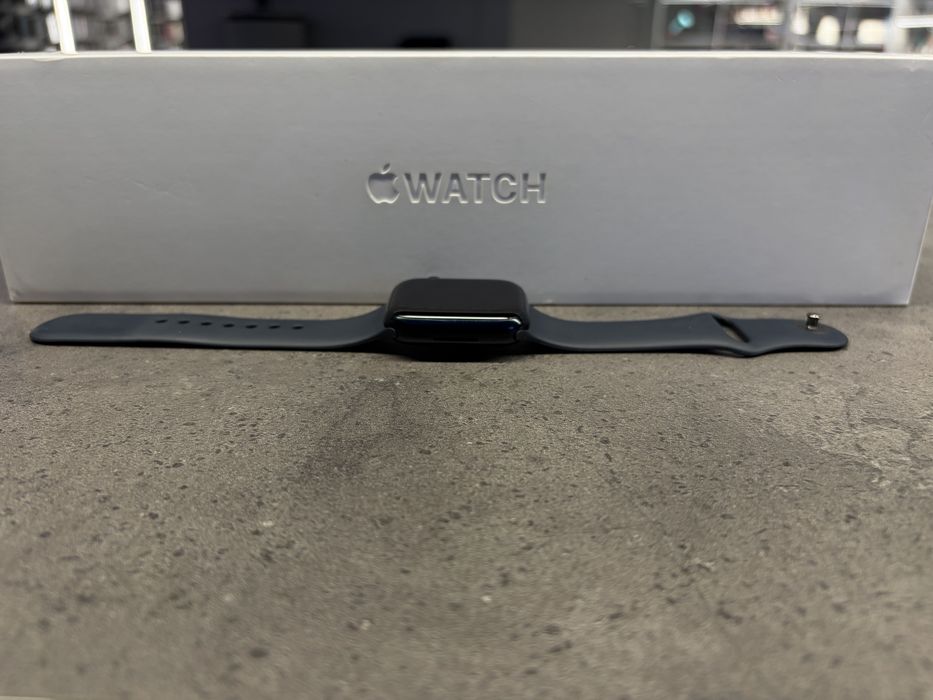 Продам Apple wathe s7 41mm Midniht used