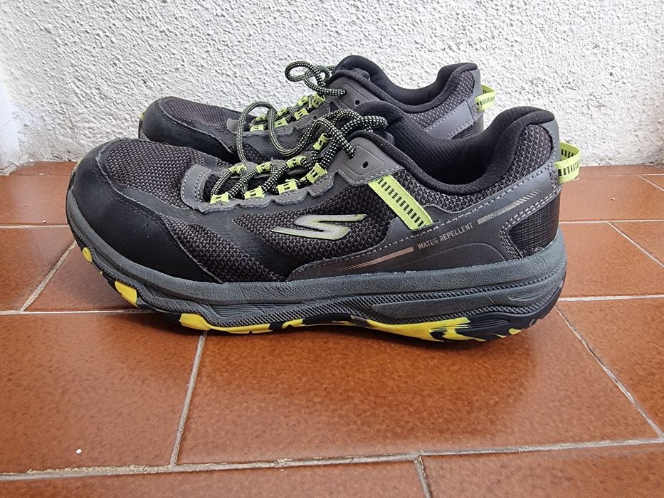 Skechers tamanho 41