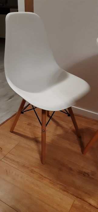 Zestaw stolik z krzesłem