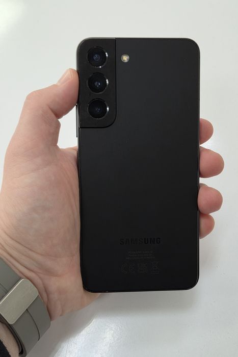 Samsung galaxy S22 128