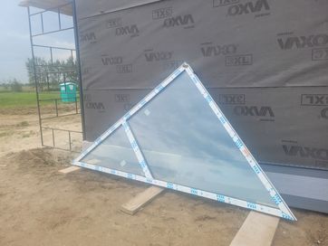 Okno szczytowe trójkątne