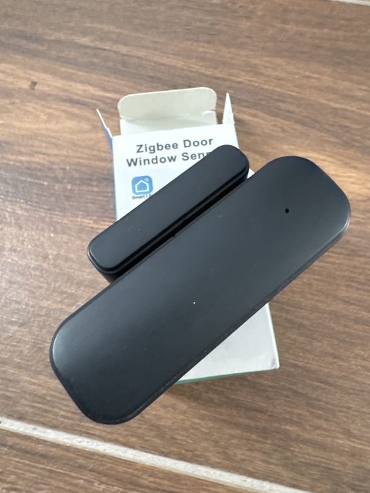 Tuya czujnik WiFi otwarcia drzwi/okien czarny