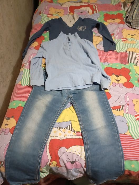 Безкоштовно речі на хлопчика.