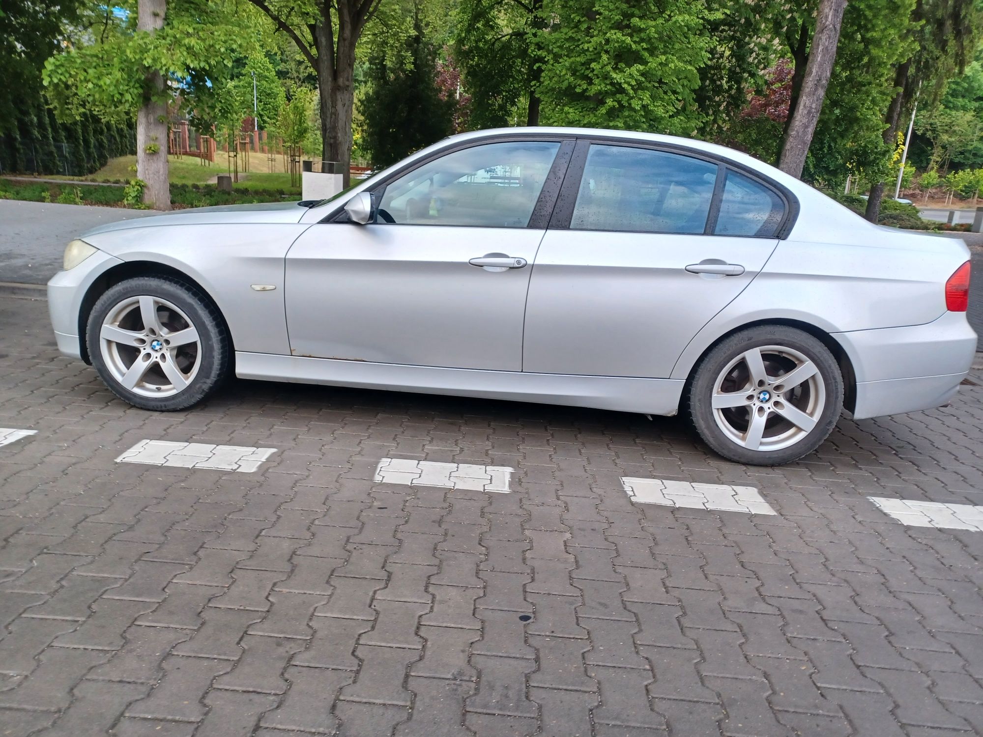 Bmw e90 320i sedan 150Km