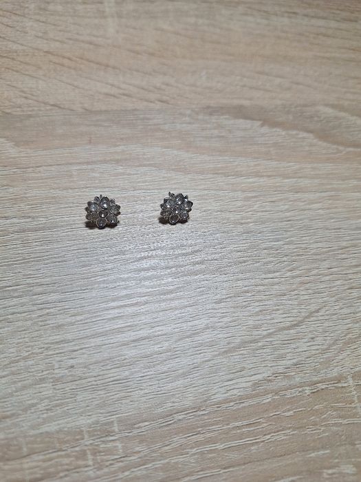 Brincos swarovski com pouco uso