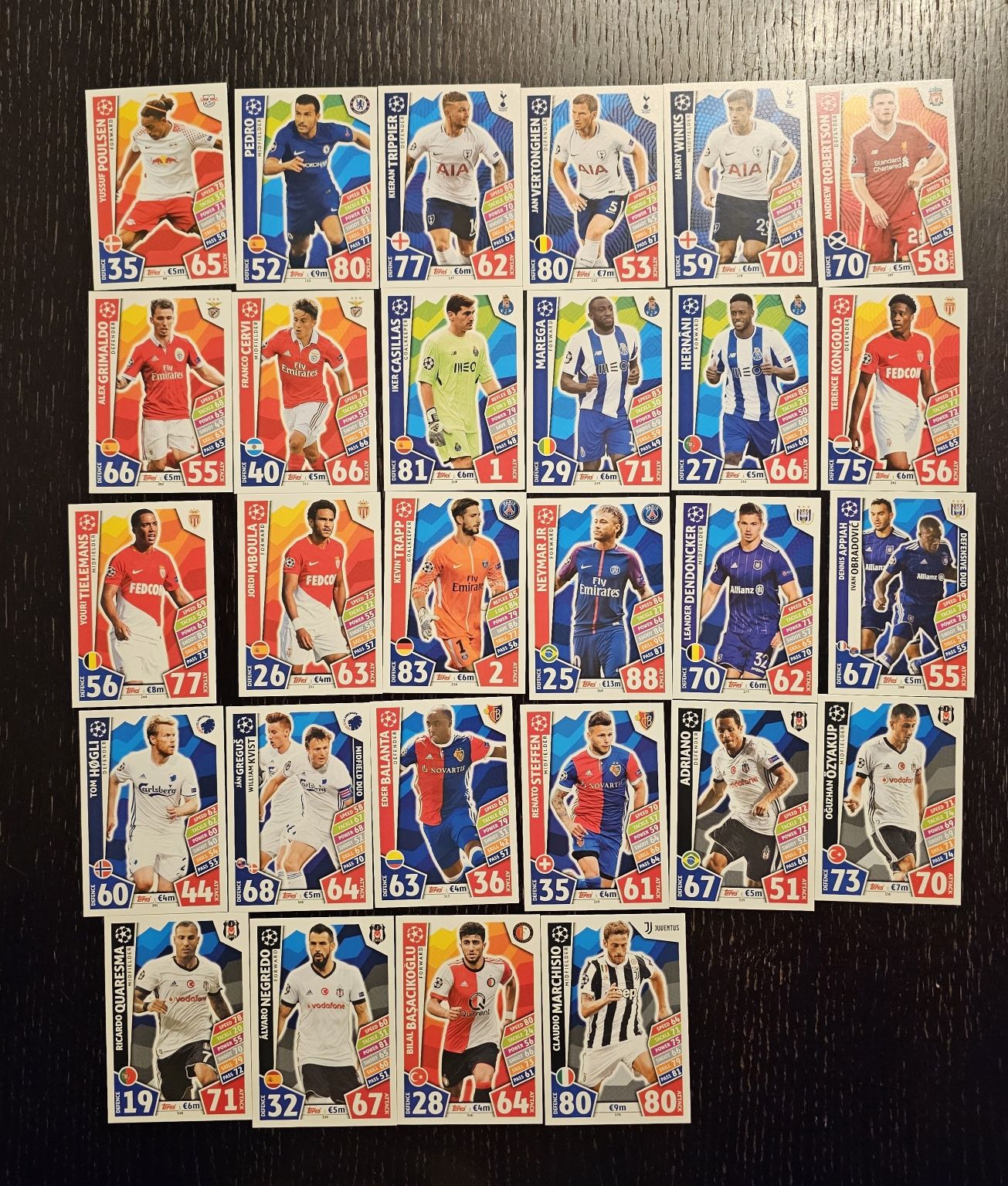 Zestaw kart Match Attax od Toppsa