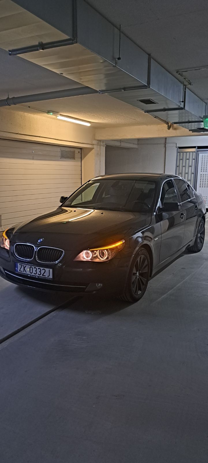 Sprzedam zamienie bezwypadkowy BMW E60 lift