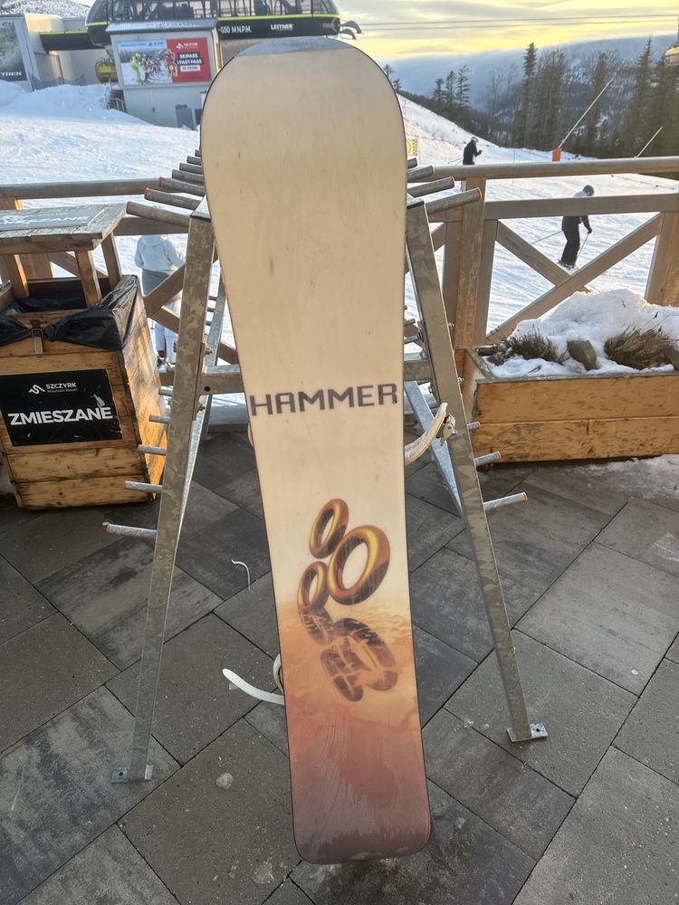 Deska snowboardowa z zapieciami, malo uzywana Hammer