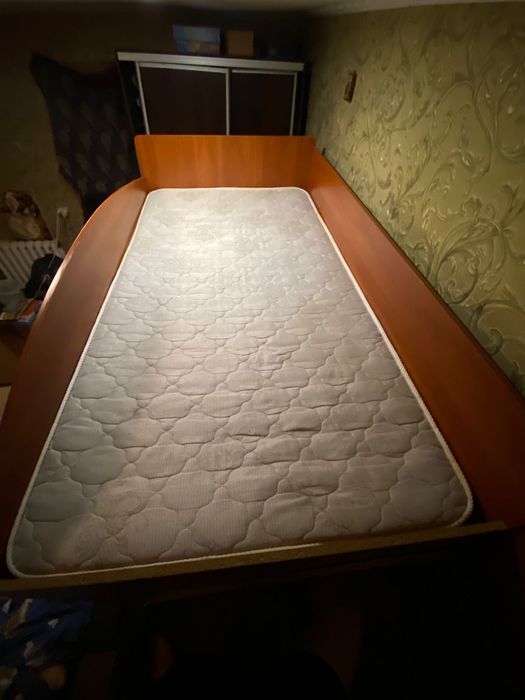 Двоповерхове ліжко