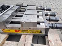 Mechaniczne imadło maszynowe śrubowe CHV 130 V BERNARDO