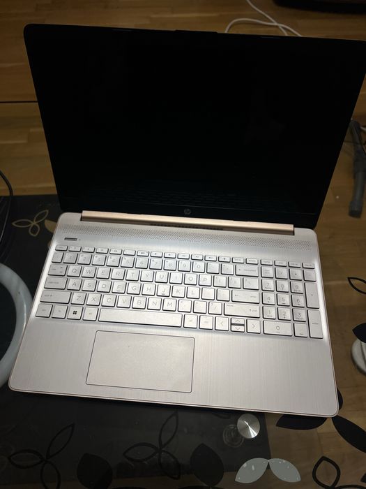 HP Laptop 15-ef0xxx