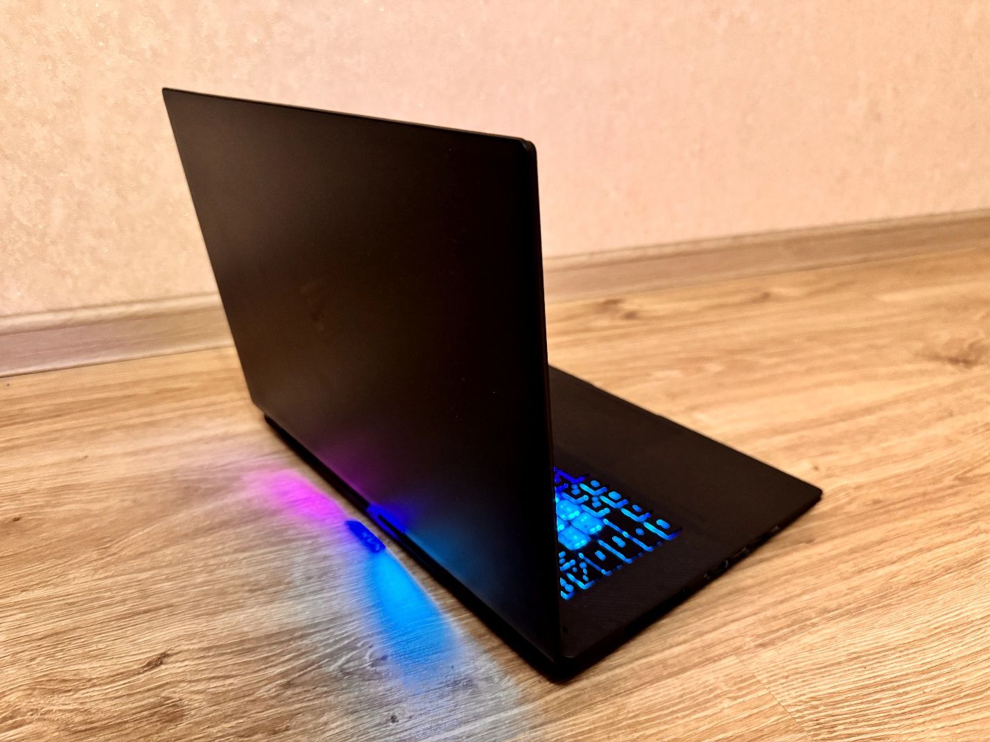 Ноутбук Gigabyte AORUS 16X
