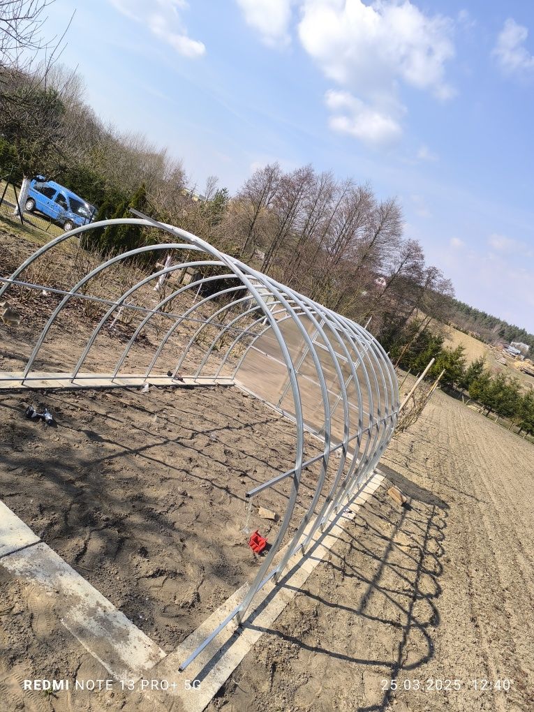 montaż szklarni z poliwęglanu