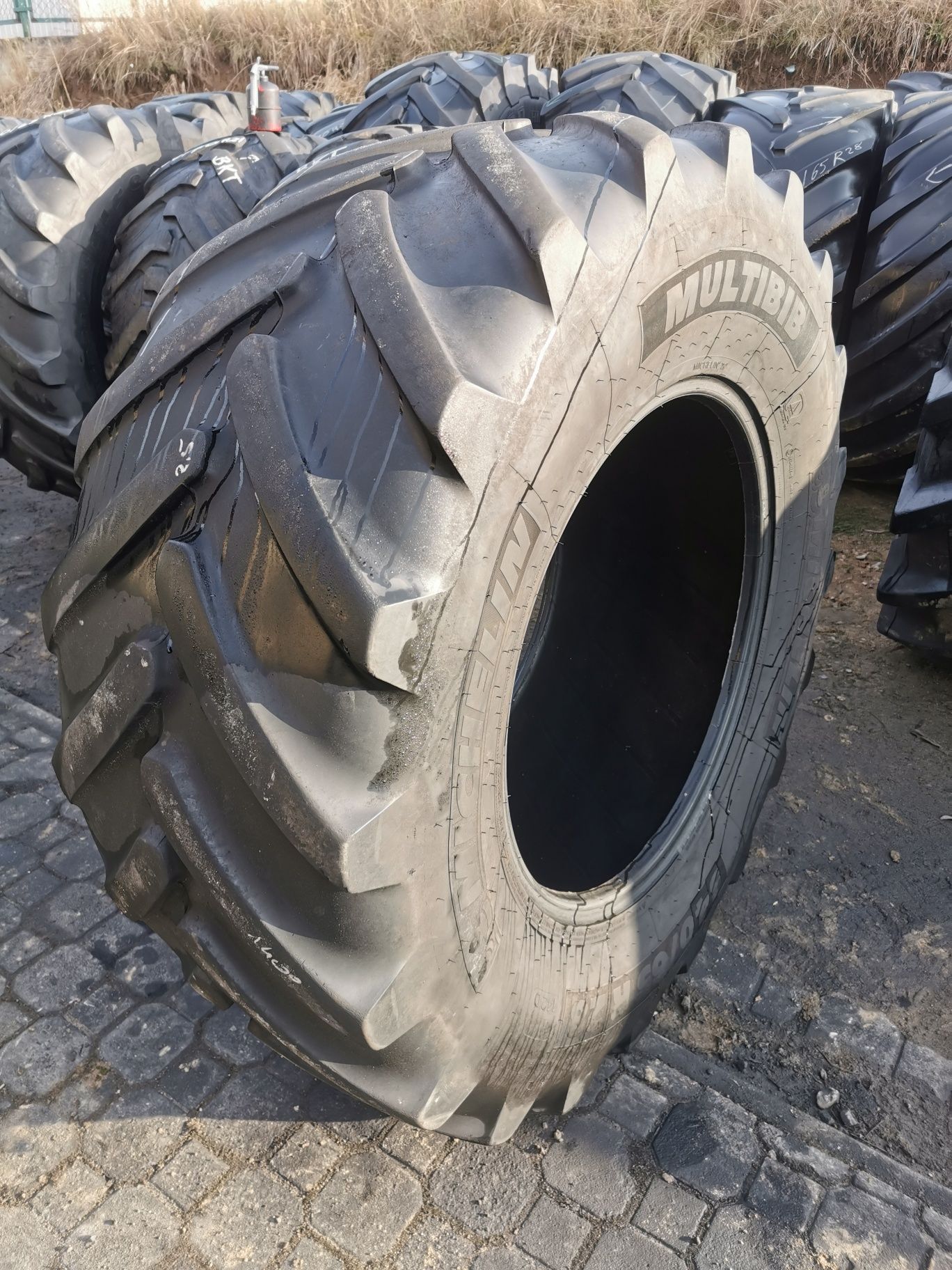 Para opon 540/65R28 142D Michelin MultiBIB #