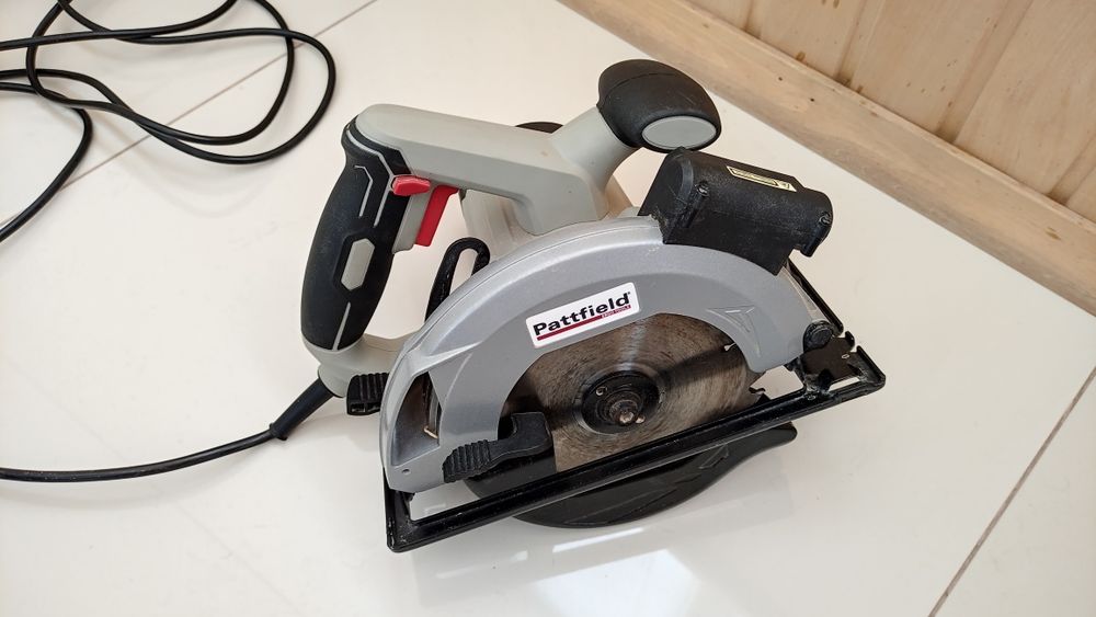 Циркулярная пила PE-160ks, 1200 Вт.