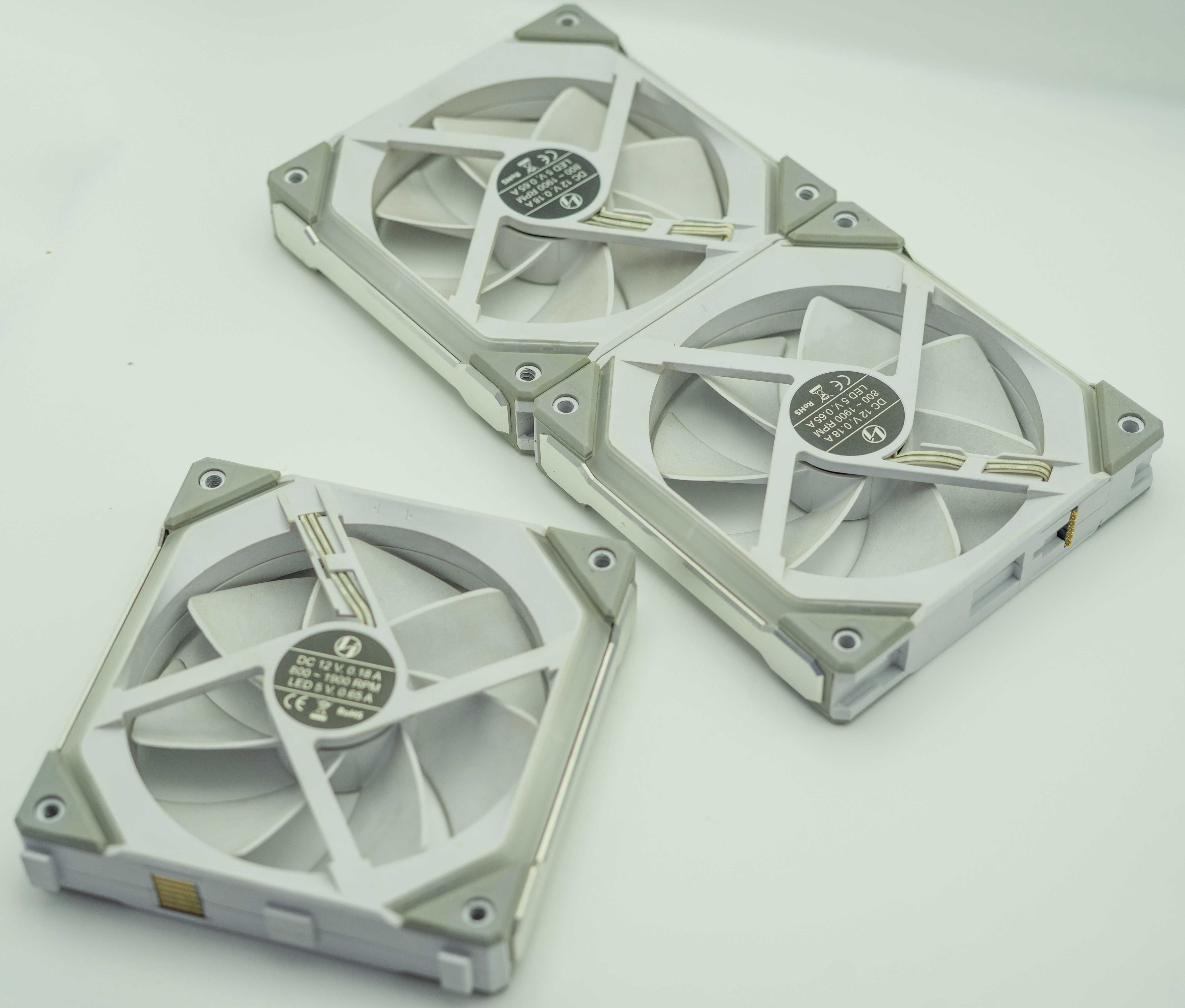 Кулери Lian Li Uni Fan SL-120 V1 (3 штуки)