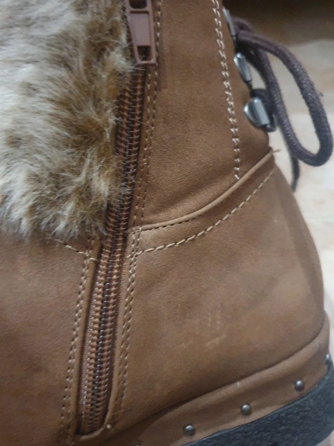 Botas cremes senhora