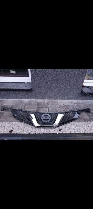 Grill strapa nissan nismo