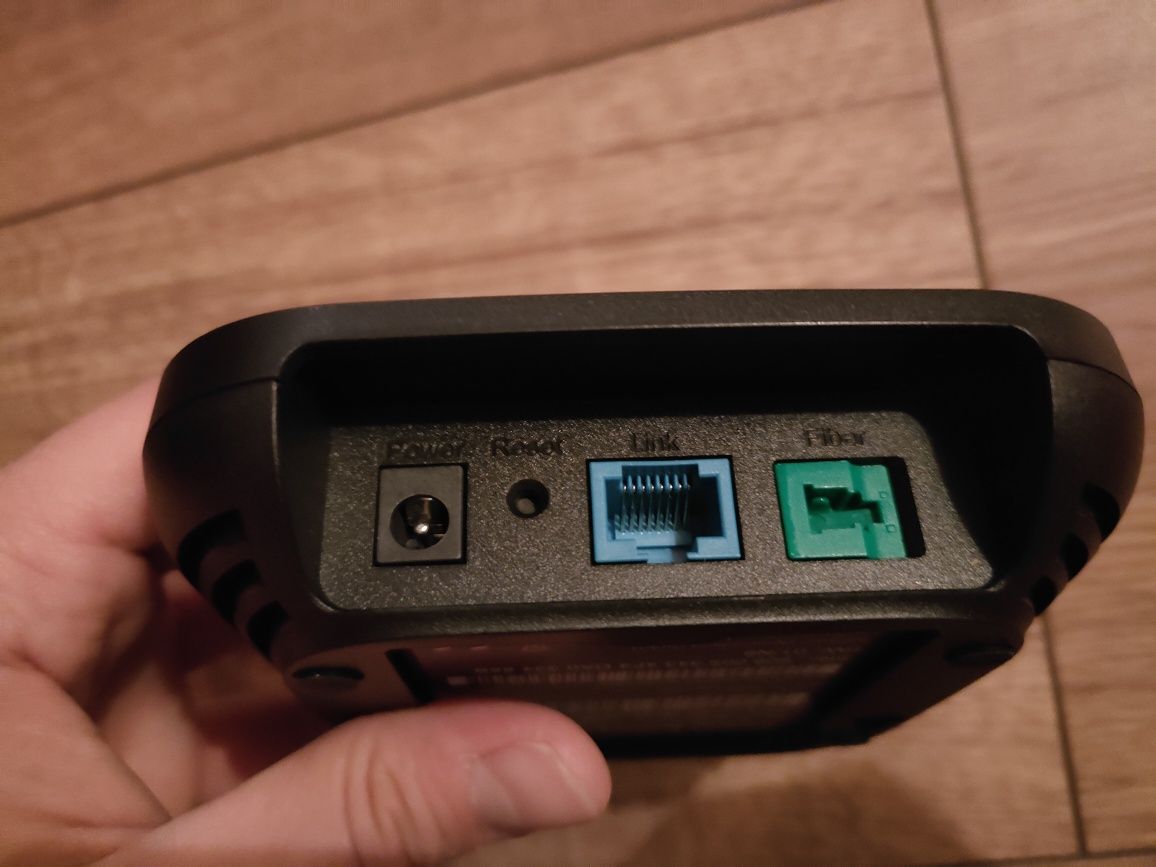 Modem ONT konwerter światłowodowy od t-mobile modem 2