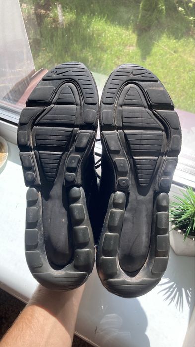 Кросівки Nike Air Max 270 Triple Black