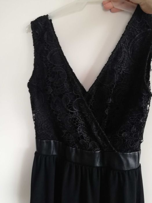 Czarna elegancka sukienka koronkowo-tiulowa roz 38