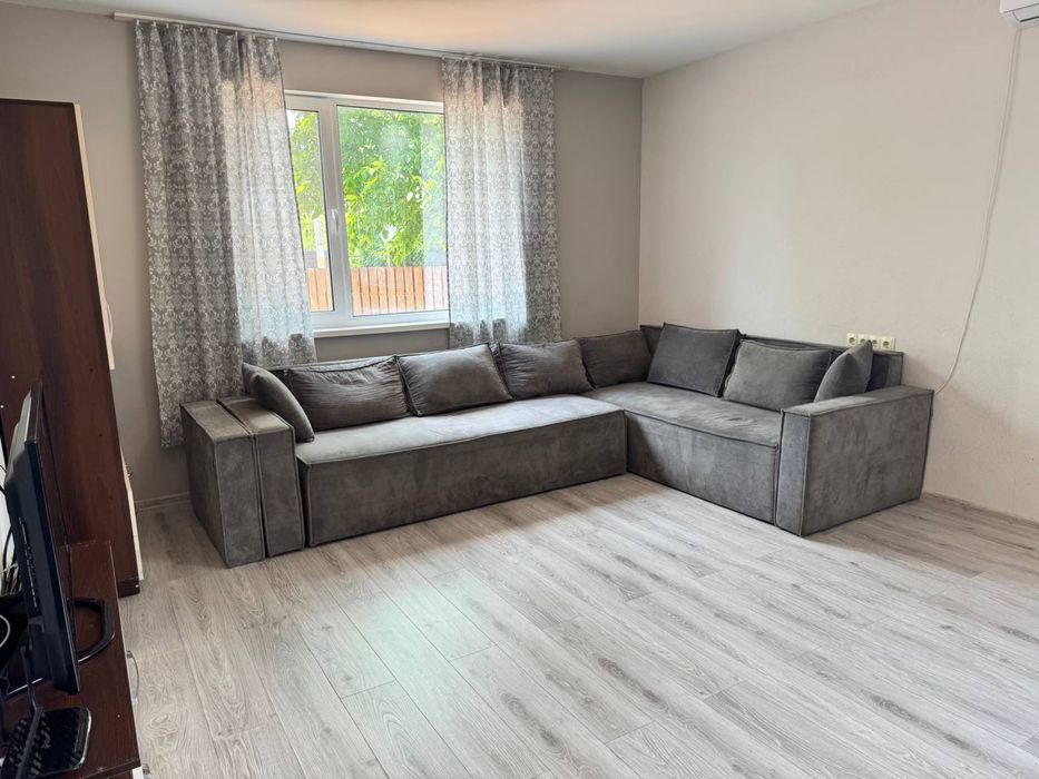 Продам будинок-дуплекс 2 поверховий Святопетрівське.