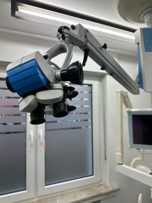 Мікроскоп стоматологічний  Zeiss opmi  Möller