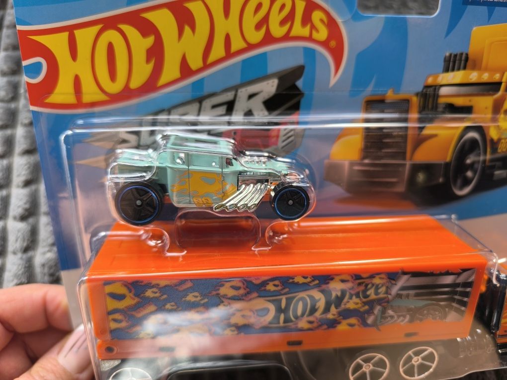 Hot Wheels Road Roller auto ciężarowe otwierana paka Mattel resoraki