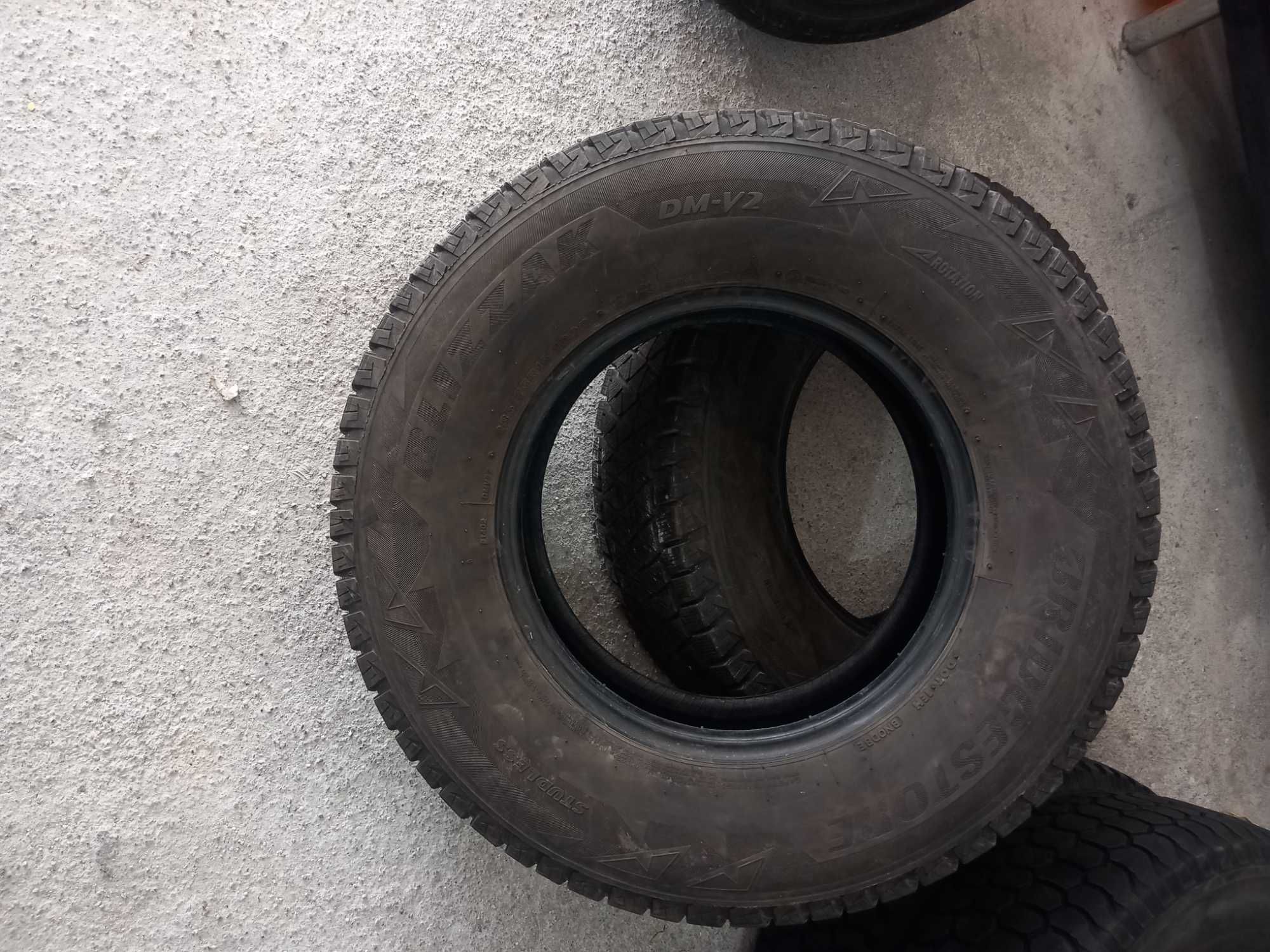4 Pneus 235/75R15 4x4 Bridgestone e Goodyear