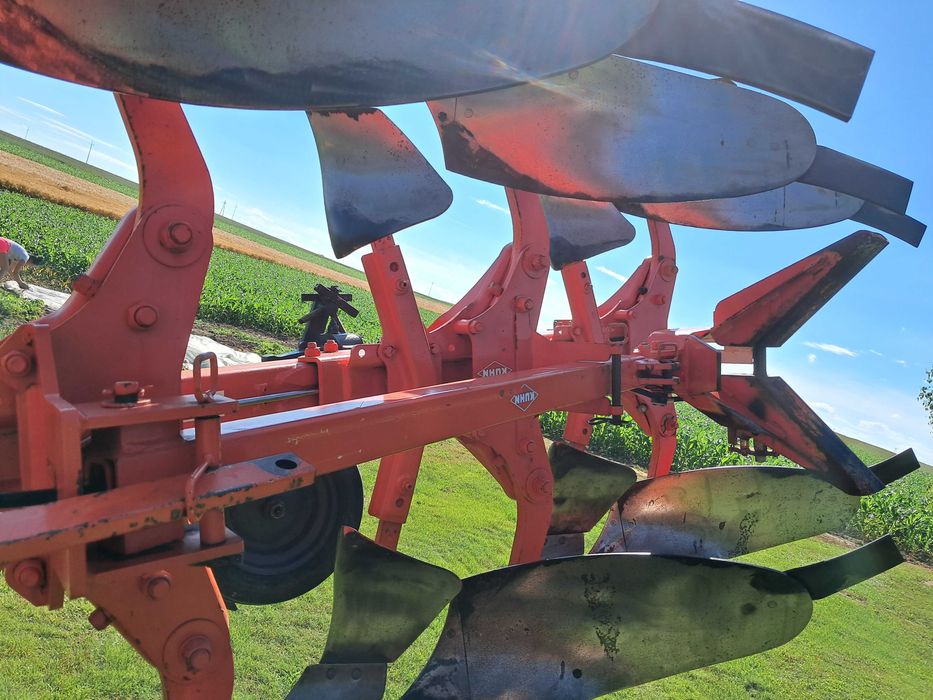 Pakomat hydrauliczny Kuhn multi-master 121, 123  stan bdb