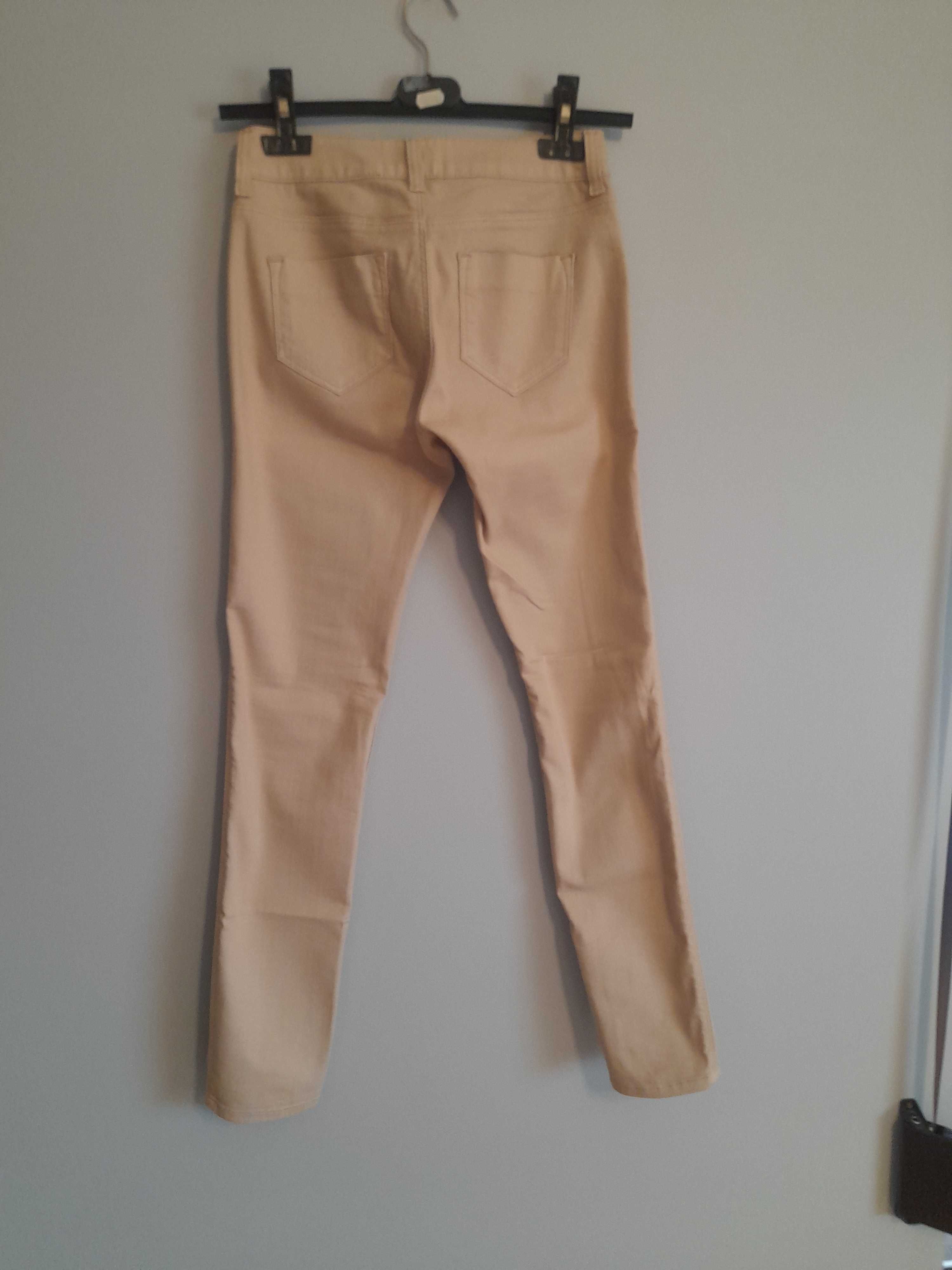Letnie spodnie typu jeans firmy Cross r. 36