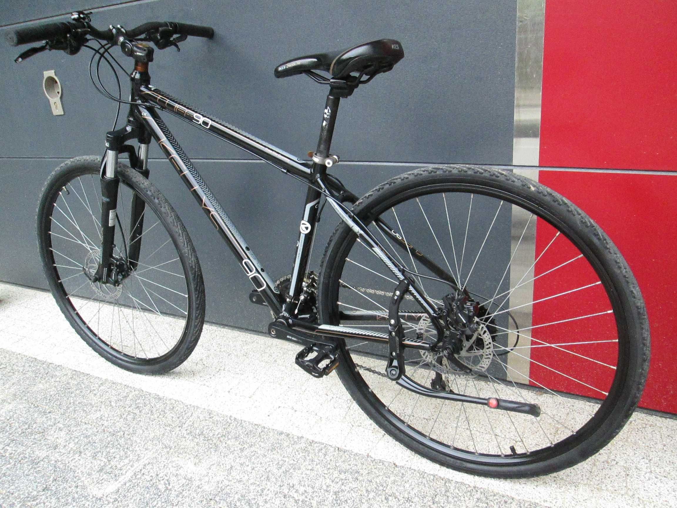Fajny rower crossowy KELLYS CLIFF 90 CX Shimano hydraulika, rama 44 cm
