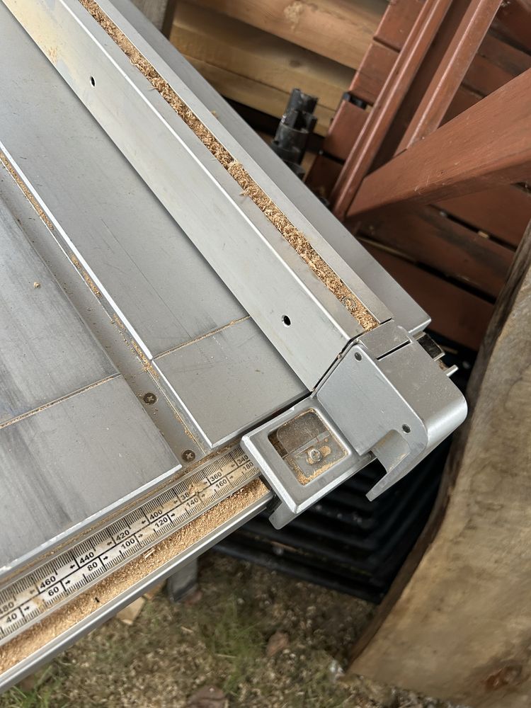 HS105 pila stolowa scheppach