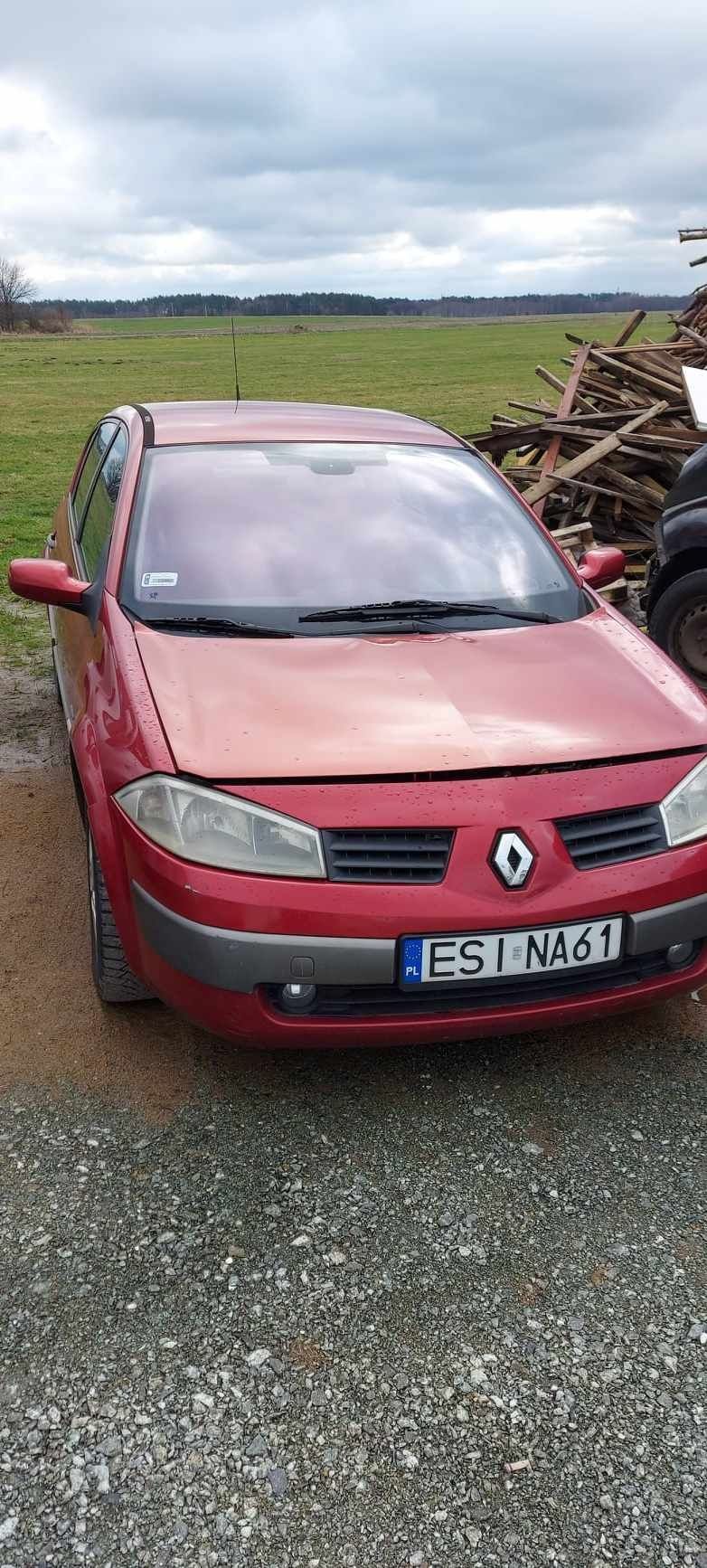 Sprzedam Renault megan z uszkodzonym silnikiem