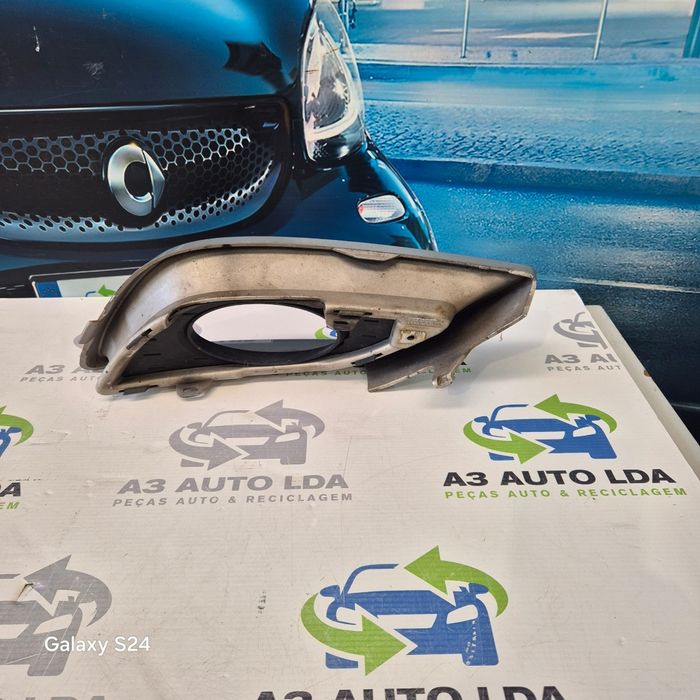 Grelha direita farol de nevoeiro pára choque Mercedes Classe R W251