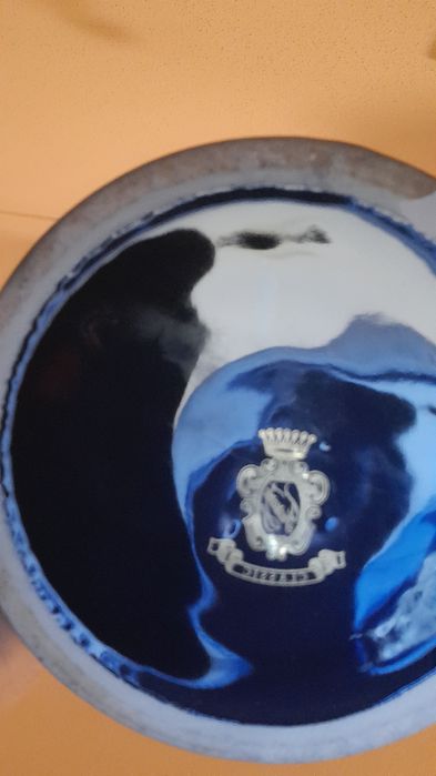 Vendo caso porcelana e rosa em estanho