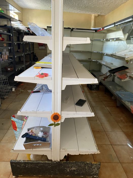 Estantes de mine mercado