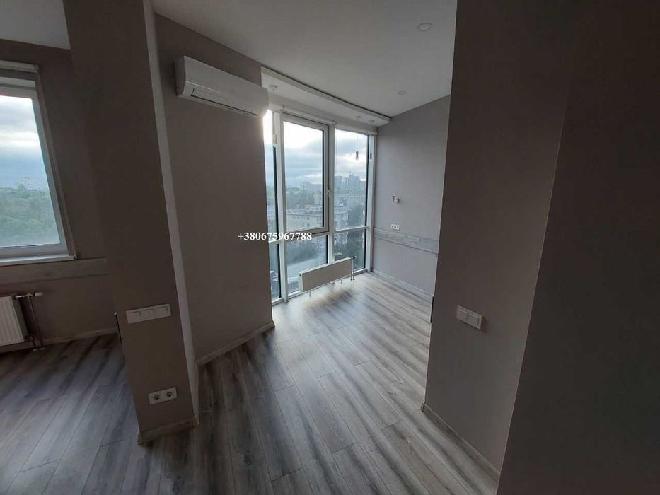 Офісне приміщення Берестейський проспект 26 Smart Plaza Polytech