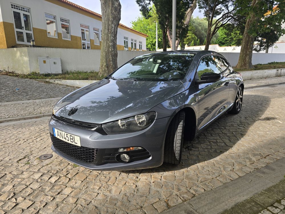 Volkswagen Scirocco 2.0 tdi dsg